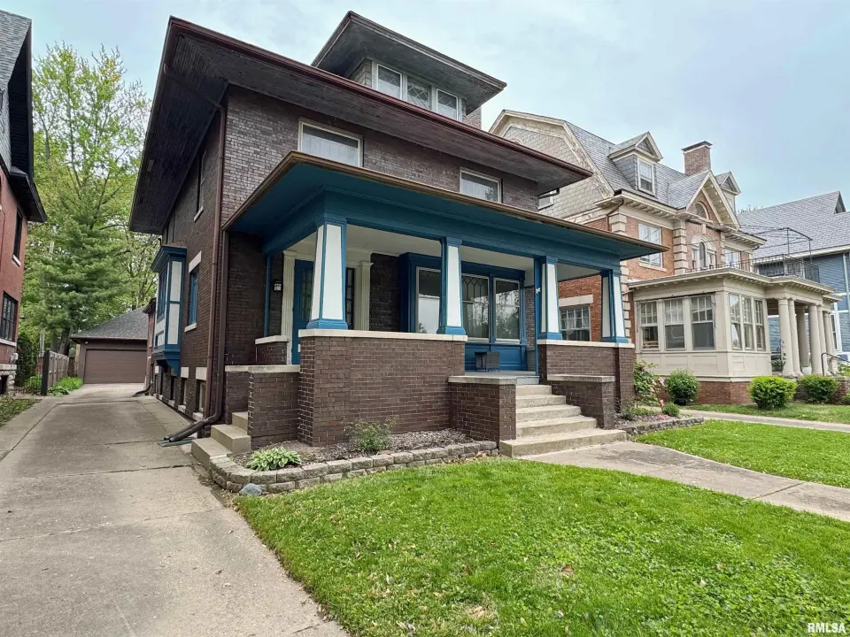 1117 W Moss Avenue