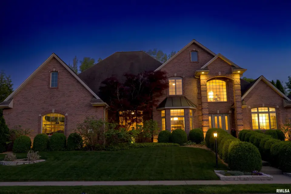 2728 W Windflower Court