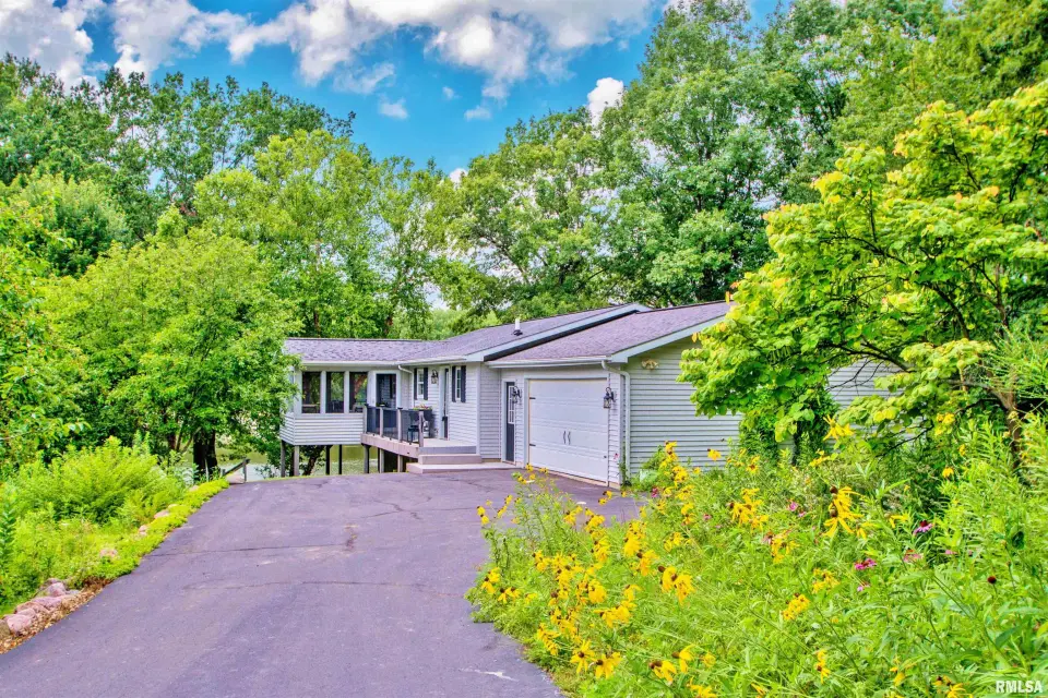 223 North Shore Place