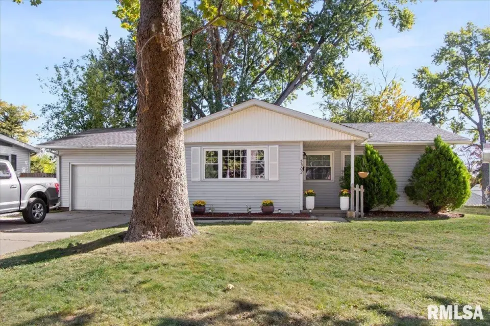 5302 N Arrow Drive