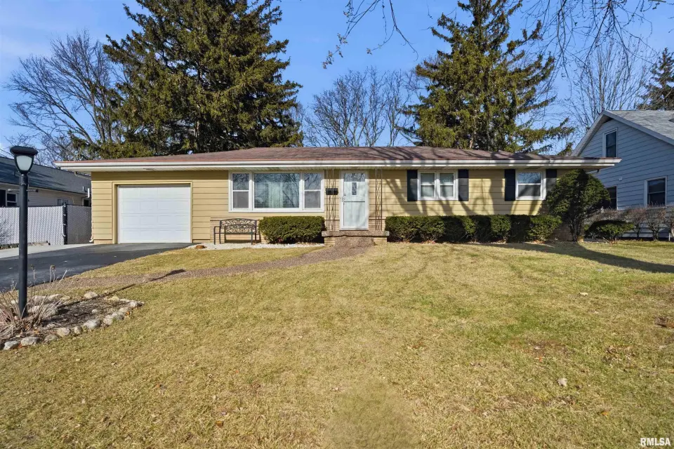 1817 W Bel Aire Avenue