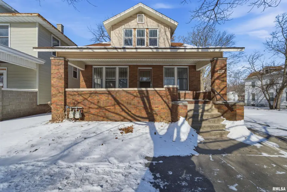 705 Ne Monroe Street