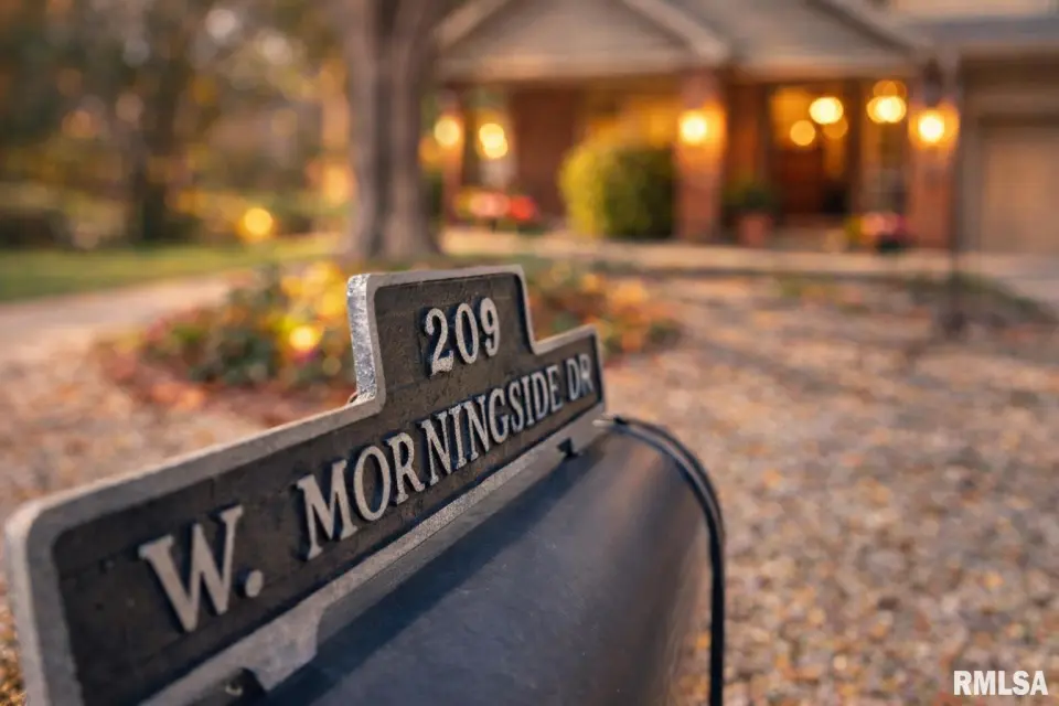 209 W Morningside Drive
