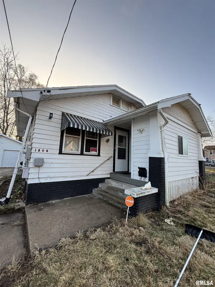 1800 N Machin Avenue